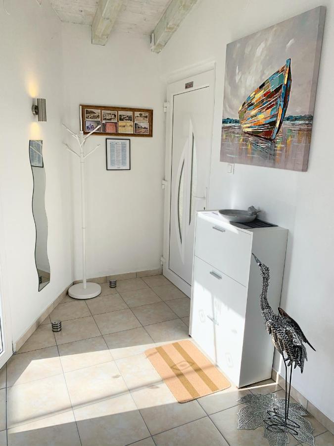Apartment Helena Канфанар Екстер'єр фото