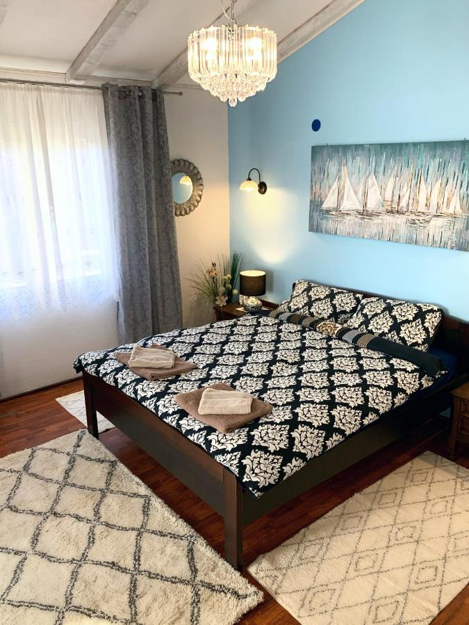 Apartment Helena Канфанар Екстер'єр фото