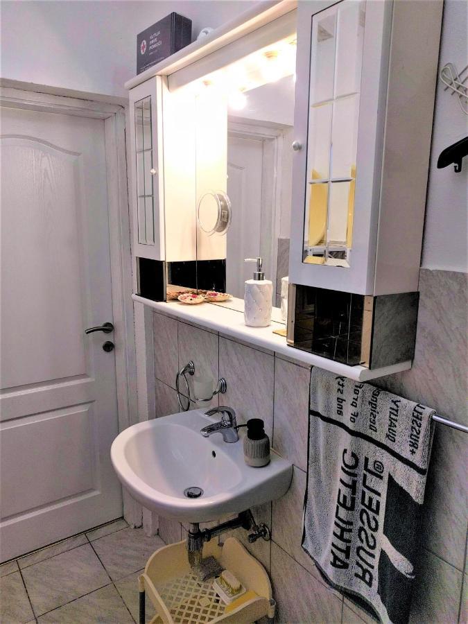 Apartment Helena Канфанар Екстер'єр фото